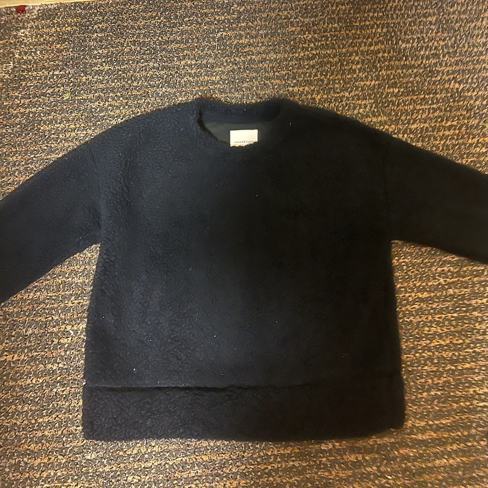Thread and supply Sherpa top